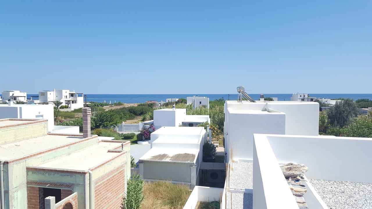 Akrotiri Villa