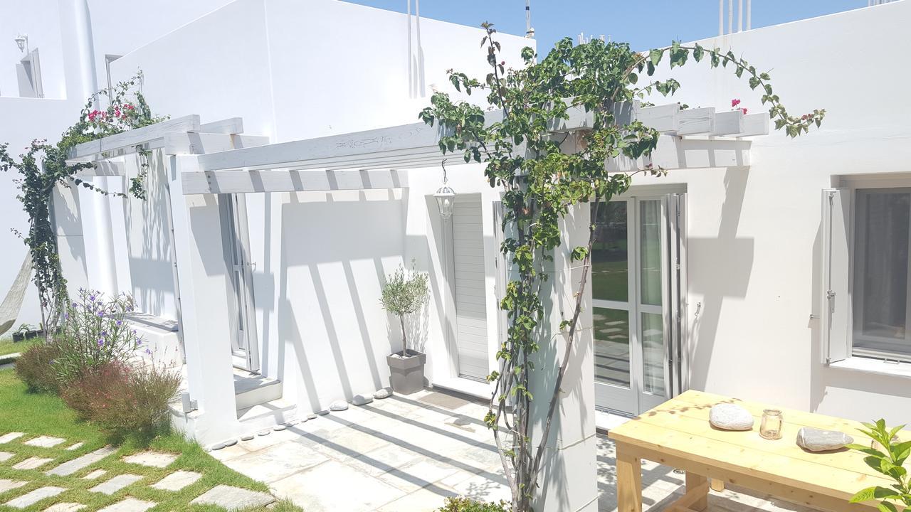 Akrotiri Skyros
